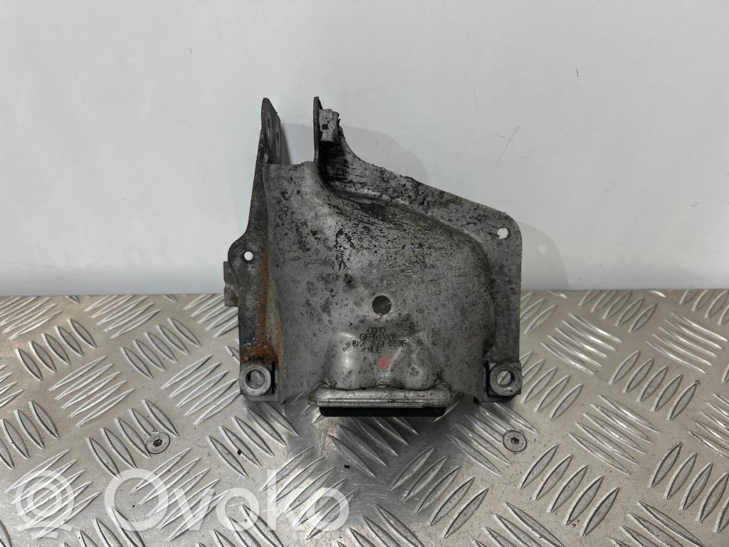 Audi Q5 SQ5 8R Engine mounting bracket 