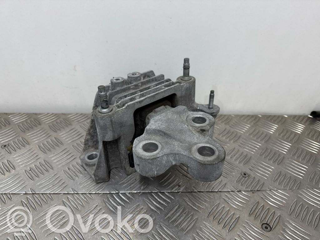 Chrysler Pacifica Dzinēja spilvens 