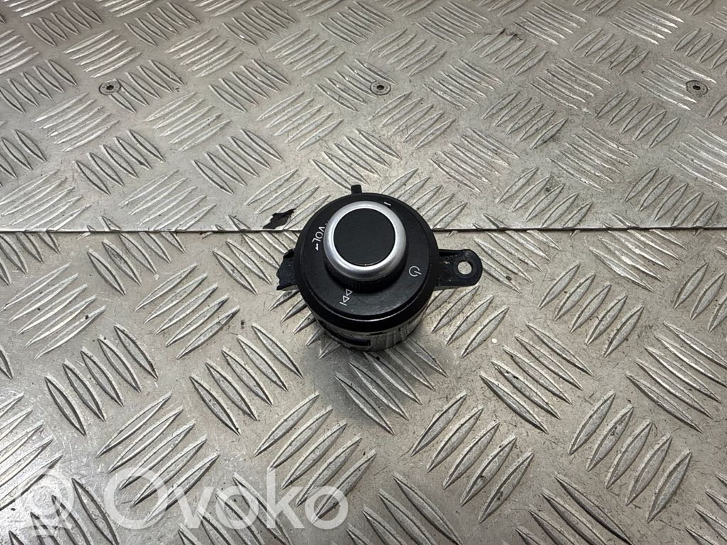Alfa Romeo Stelvio Unidad central de control multimedia 