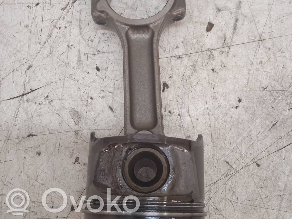 Piston   7657H