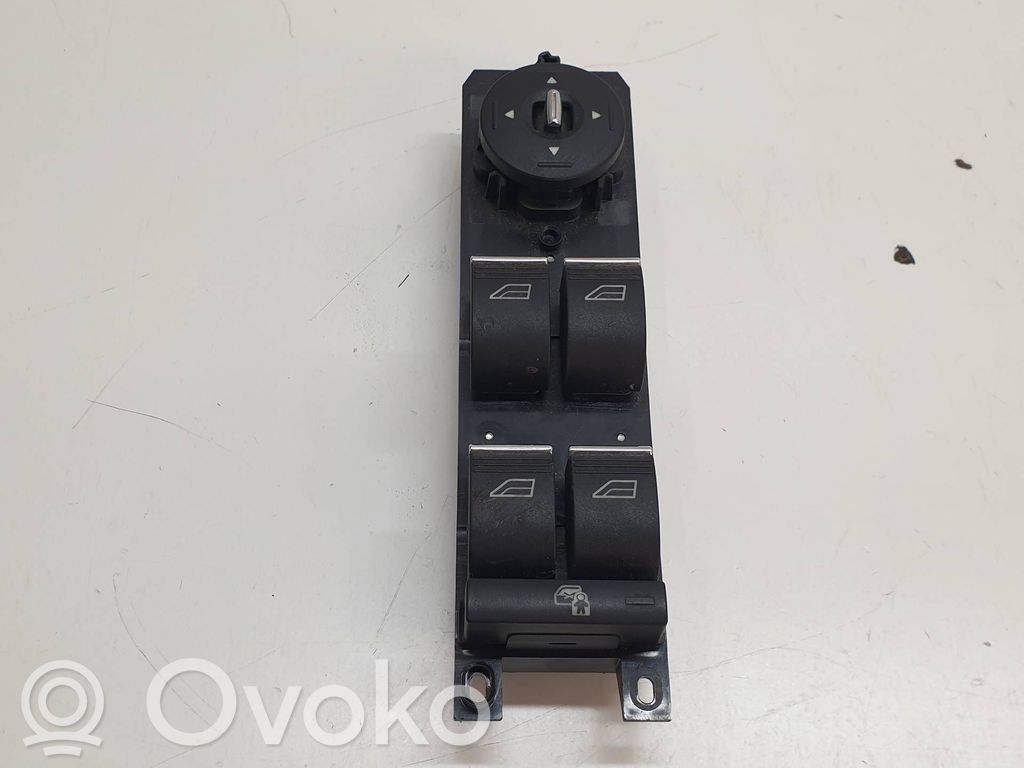 Interruptor del elevalunas eléctrico   AM5T14A132BB