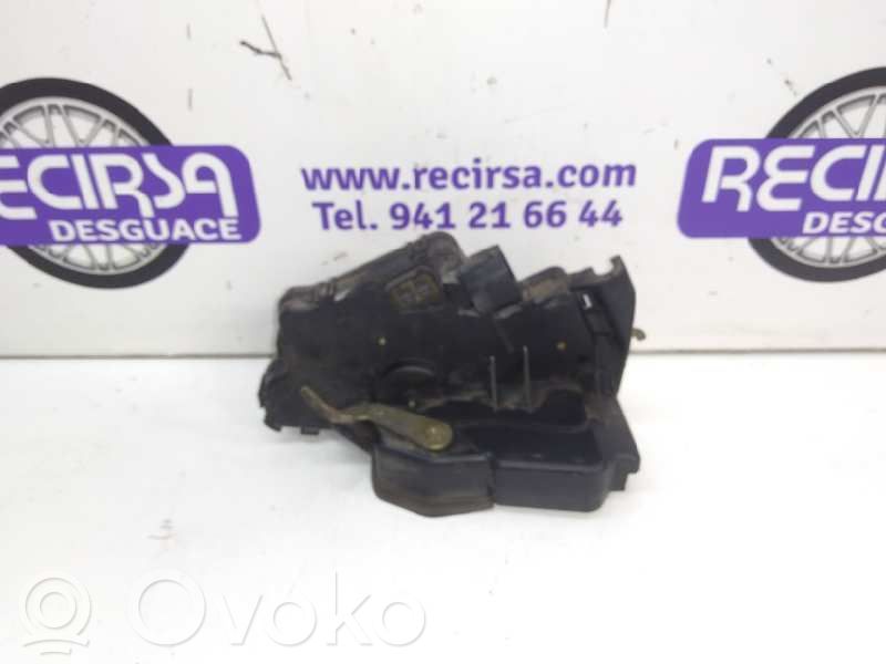 BMW 3 E36 Serratura portiera posteriore 