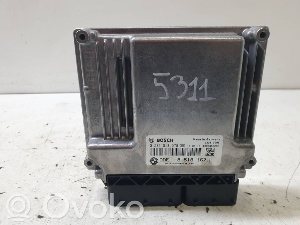 BMW 1 E82 E88 Engine control unit/module 