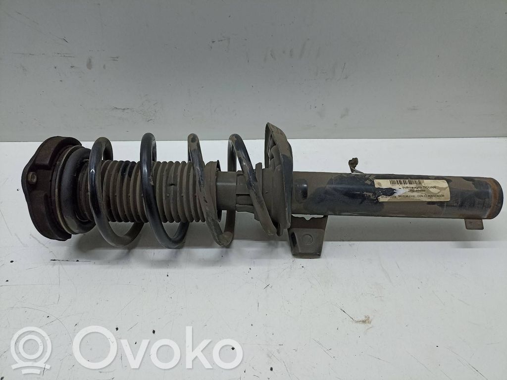 Volkswagen Tiguan Amortyzator osi przedniej ze sprężyną 