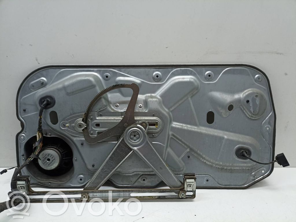 Regulador manual de la ventanilla delantera   4M51B203A29BE