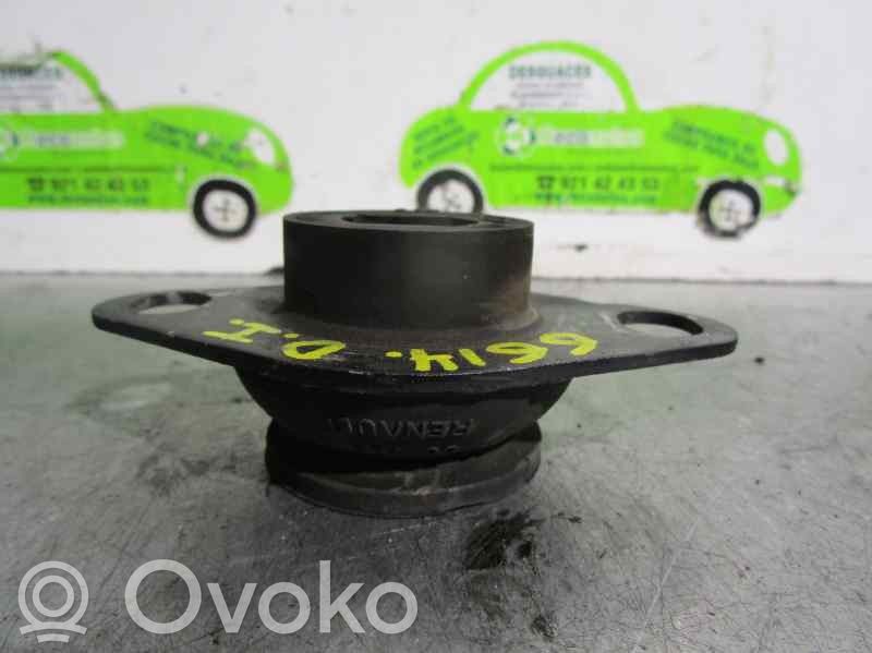 Renault Megane I Wspornik / Mocowanie silnika 