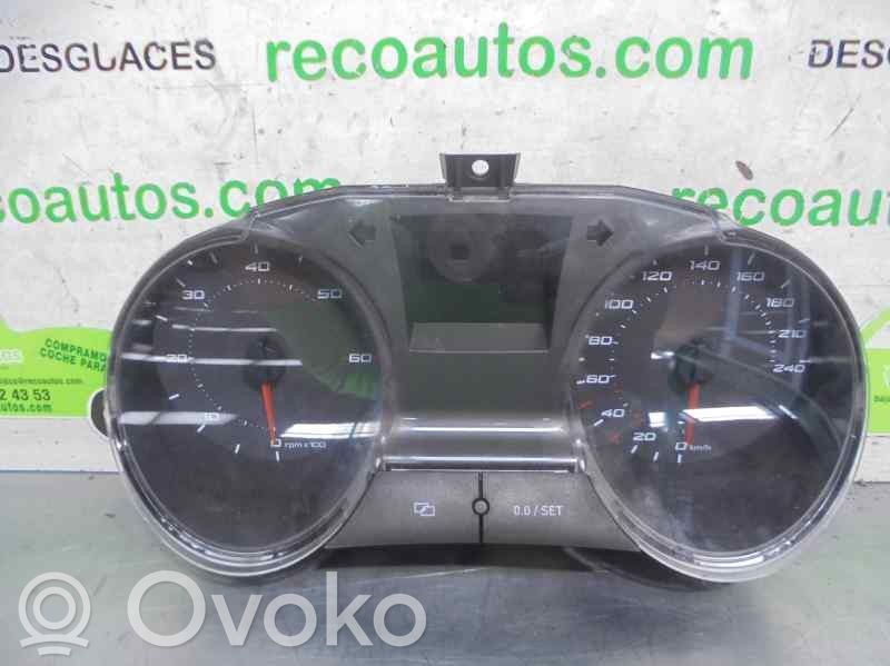 Seat Ibiza IV (6J,6P) Geschwindigkeitsmesser Cockpit 