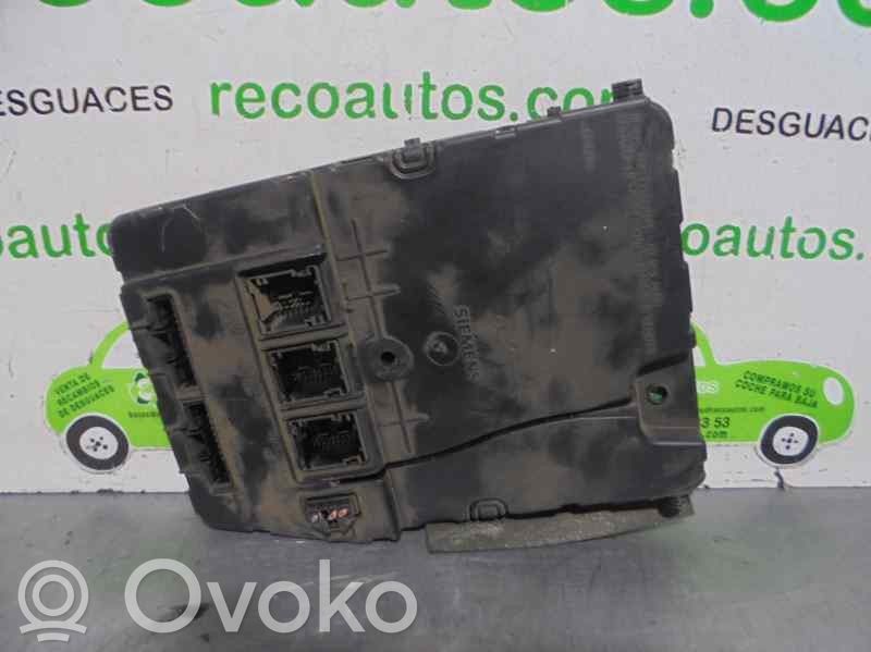 Renault Megane II Drošinātāju kaste (komplekts)
