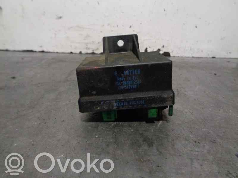 Peugeot 406 Žvakių pakaitinimo rėlė
