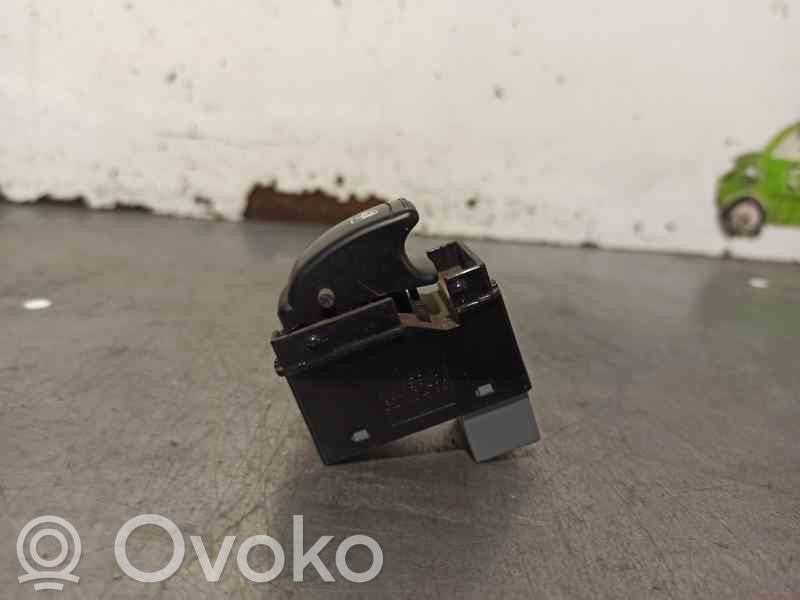 Chevrolet Nubira Przyciski szyb