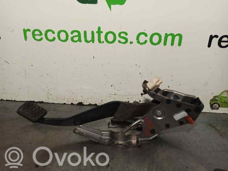 Peugeot 107 Bremžu pedālis