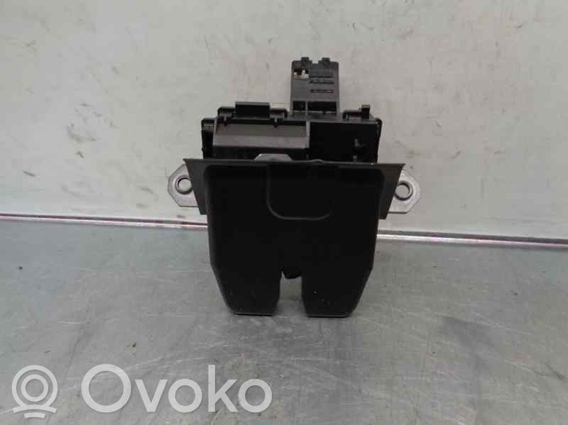 Ford Focus C-MAX Takaluukun lukon salvan moottori 