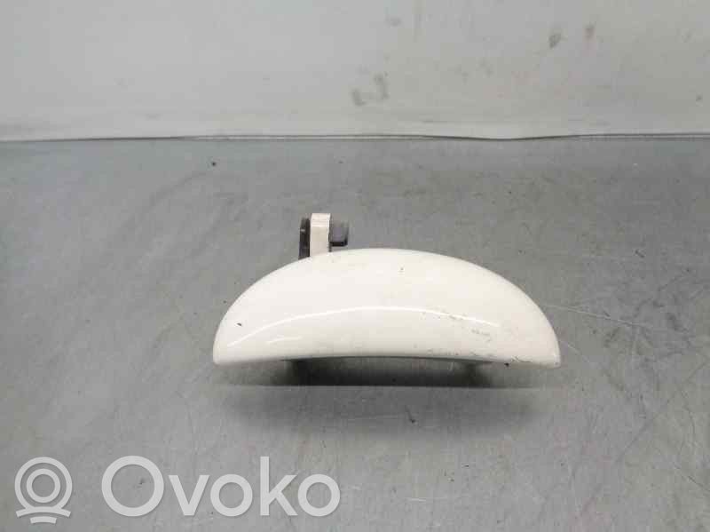 Toyota Aygo AB10 Manecilla externa puerta delantera 