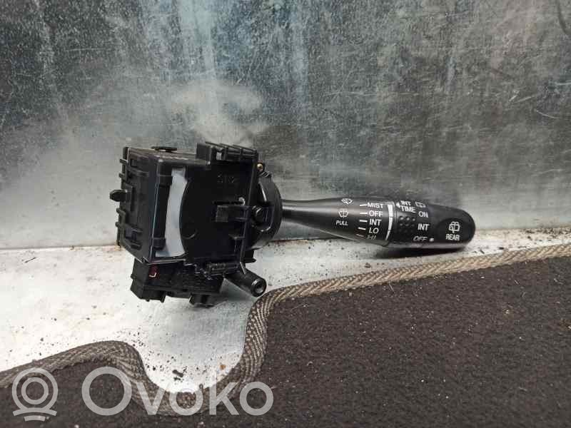 Suzuki Swift I Pyyhkijän vipu 