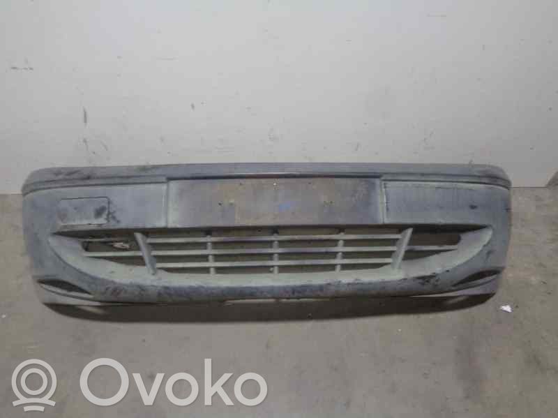 Ford Fiesta Parachoques delantero