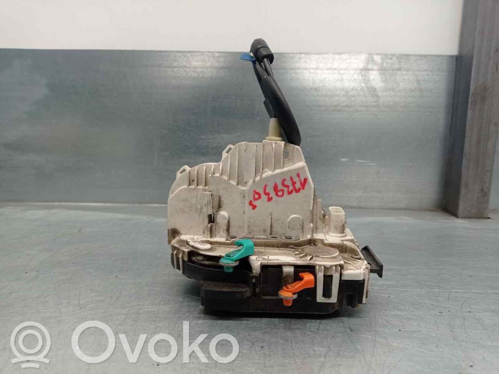Dodge Avenger Zamek drzwi przednich 