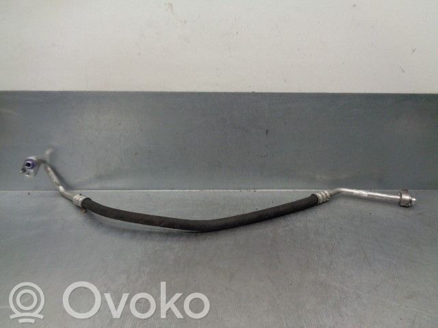 BMW 5 G30 G31 G38 Ilmastointilaitteen putki (A/C) 