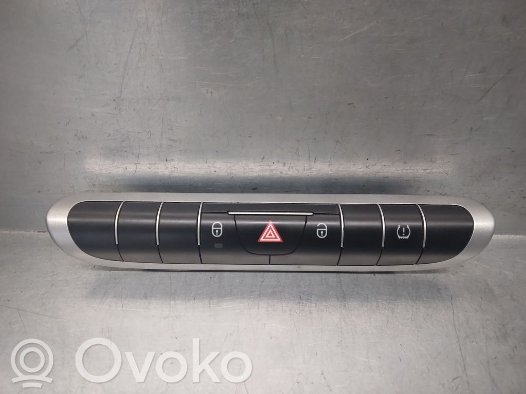 Smart ForTwo II Comutator lumini pericol 