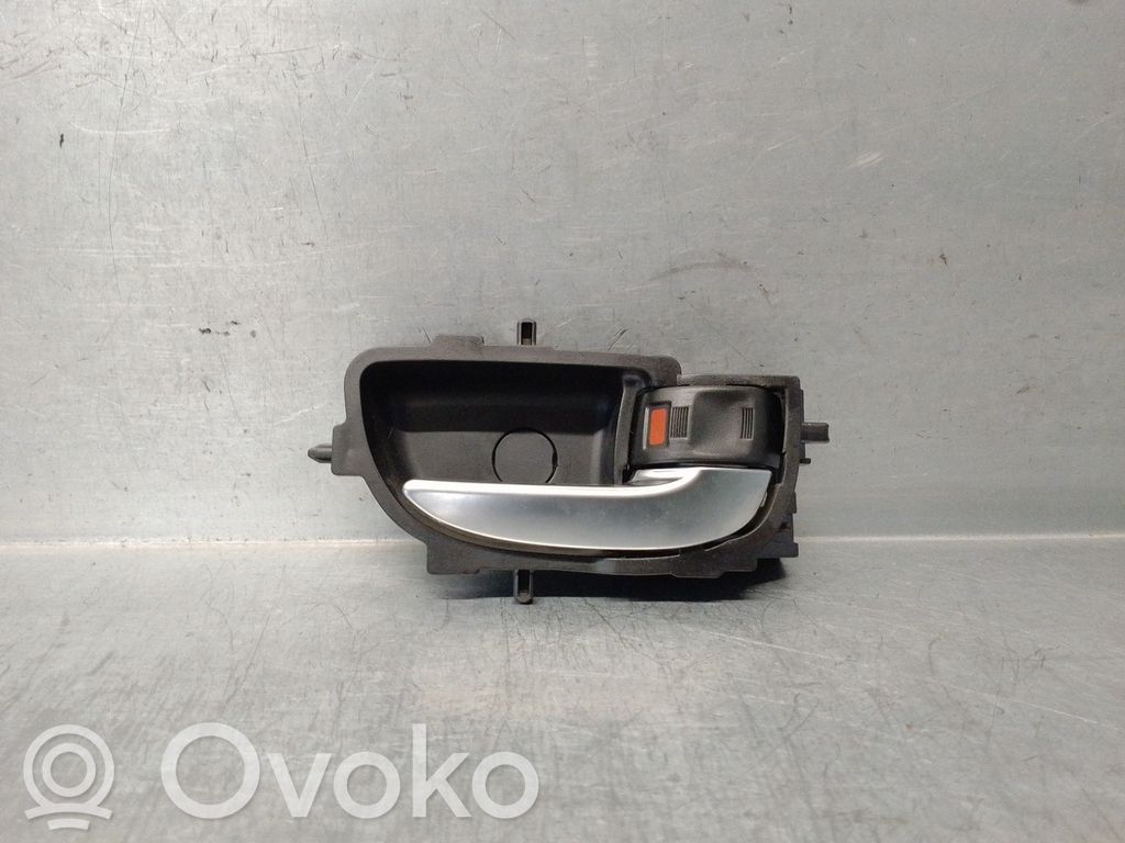 Toyota Auris E180 Manecilla interna puerta trasera 