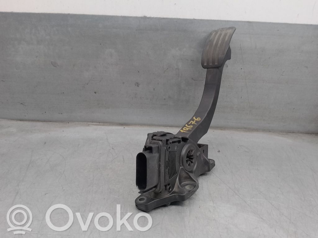 Ford Mondeo MK IV Kiihdytysanturi 