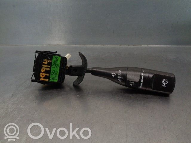 Chevrolet Epica Valytuvų rankenėlė 