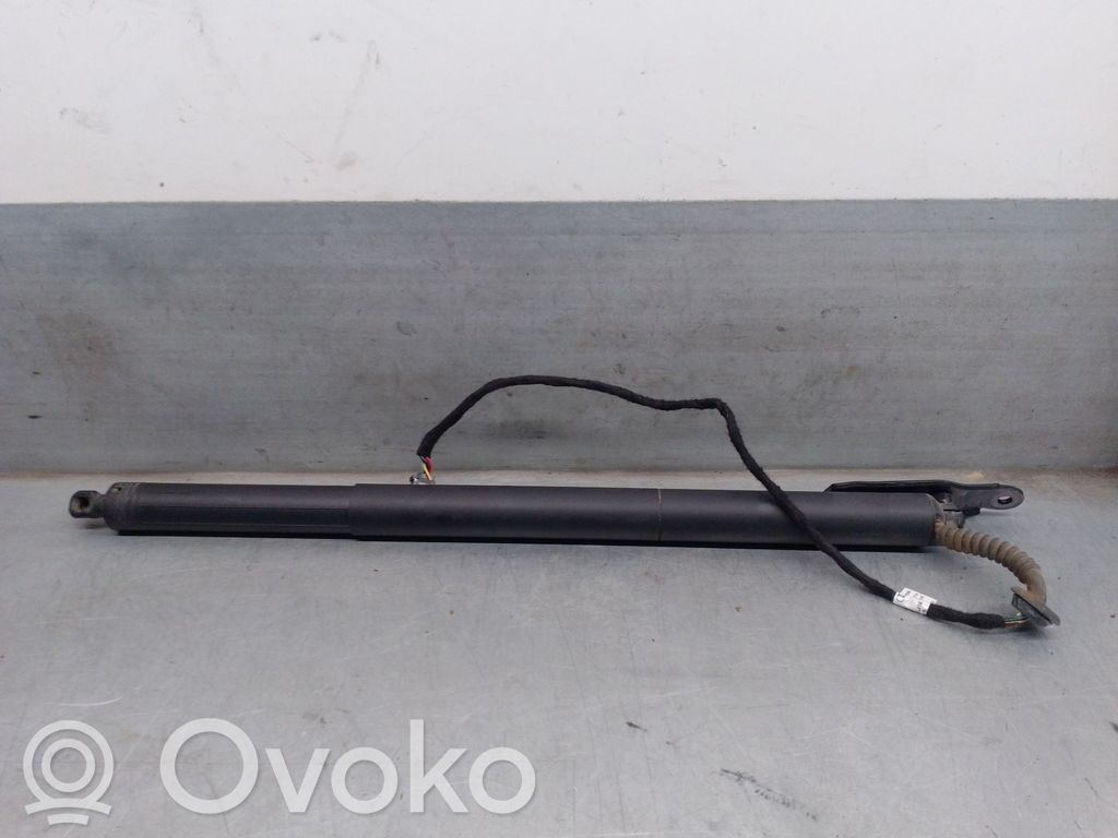 Audi Q3 8U Amortizatorius galinio dangčio