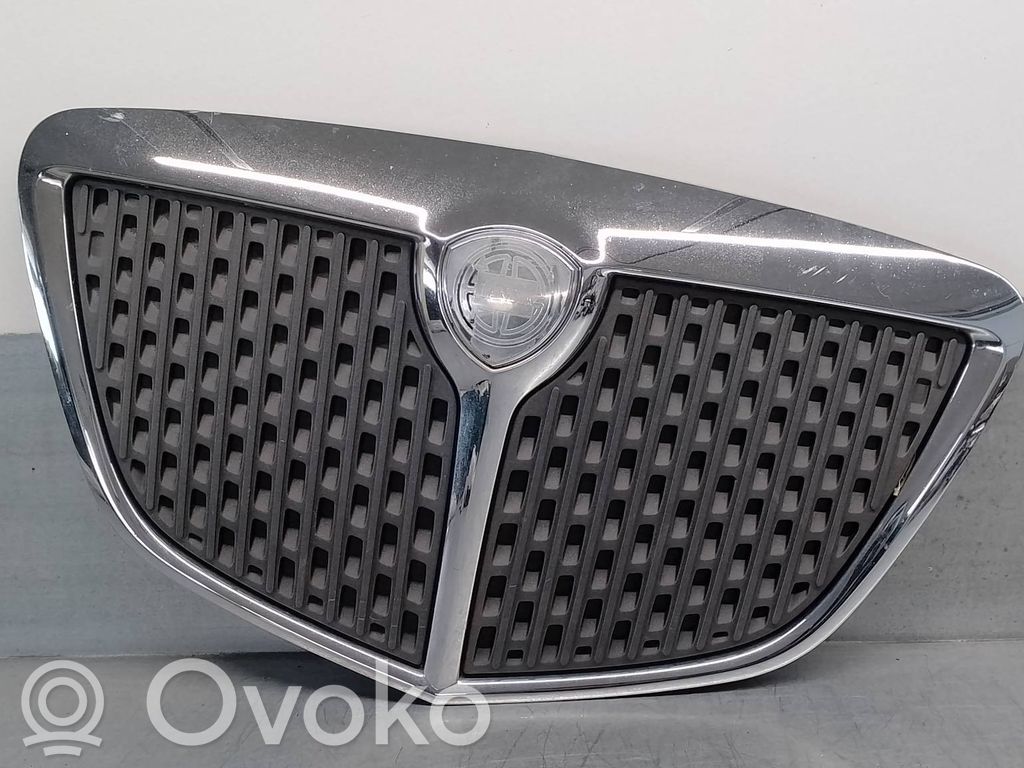 Lancia Ypsilon Atrapa chłodnicy / Grill