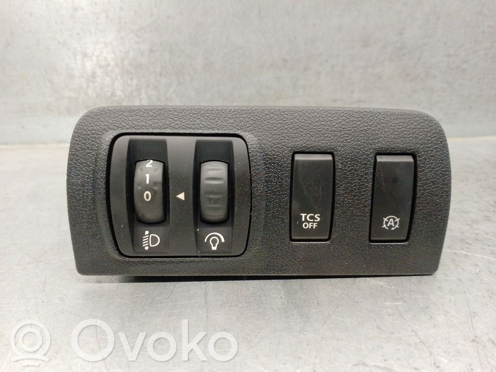 Renault Megane III Mittariston valaistuksen säätökytkin