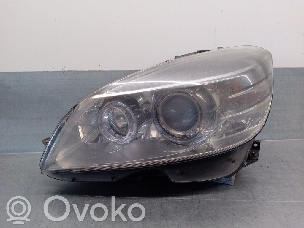 Mercedes-Benz C W203 Phare frontale 