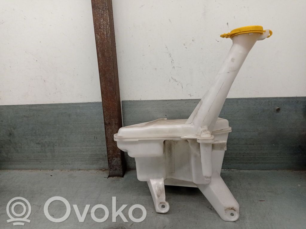 Toyota Yaris Wischwasserbehälter 