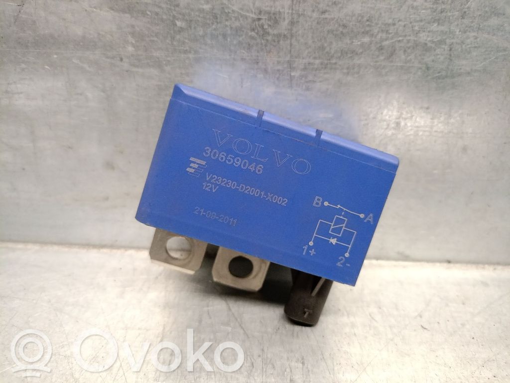 Volvo V60 Módulo de fusible 