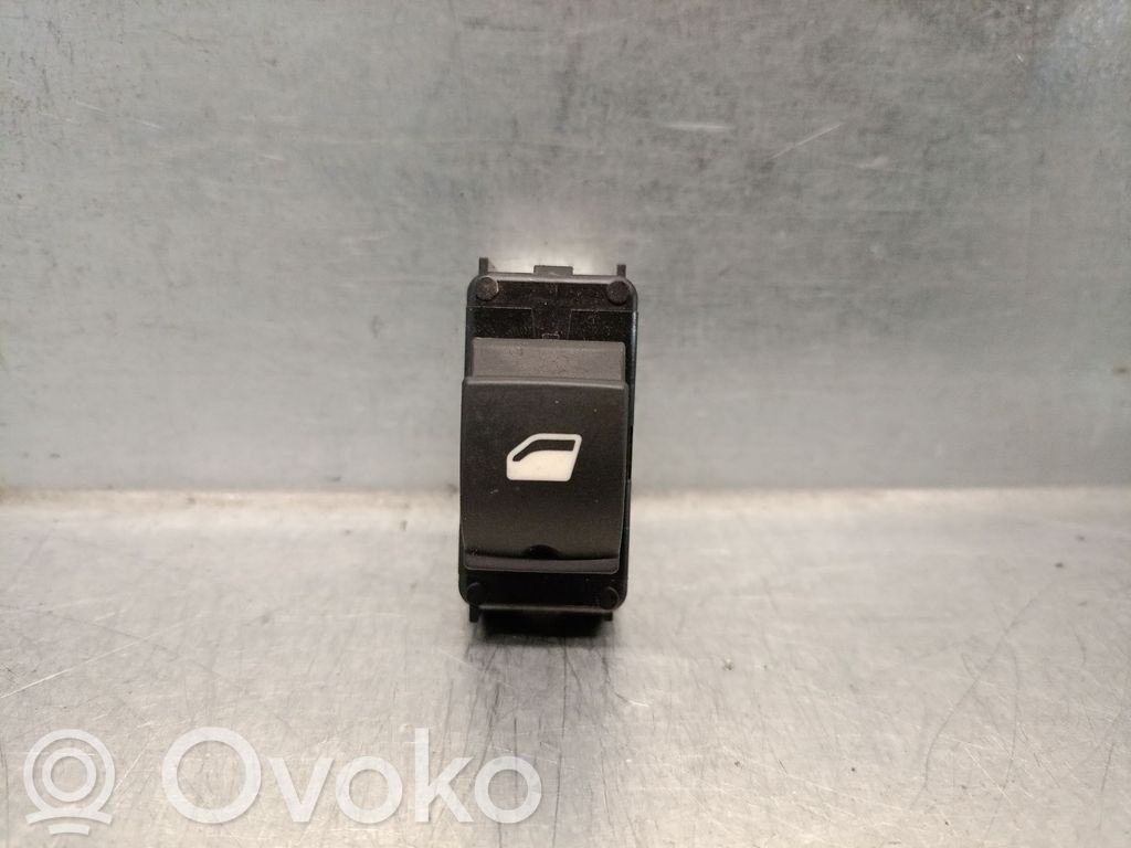 Peugeot 3008 II Sähkötoimisen ikkunan ohjauskytkin