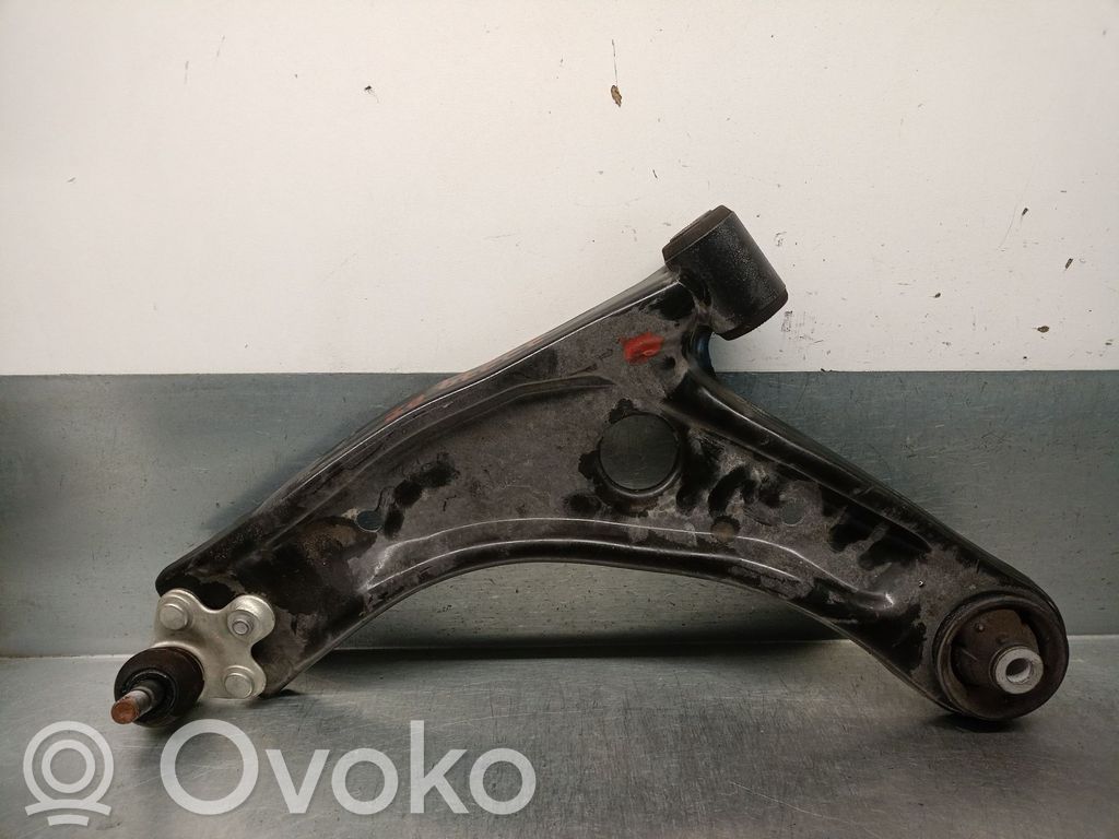 Toyota Yaris XP210 Querlenker vorne