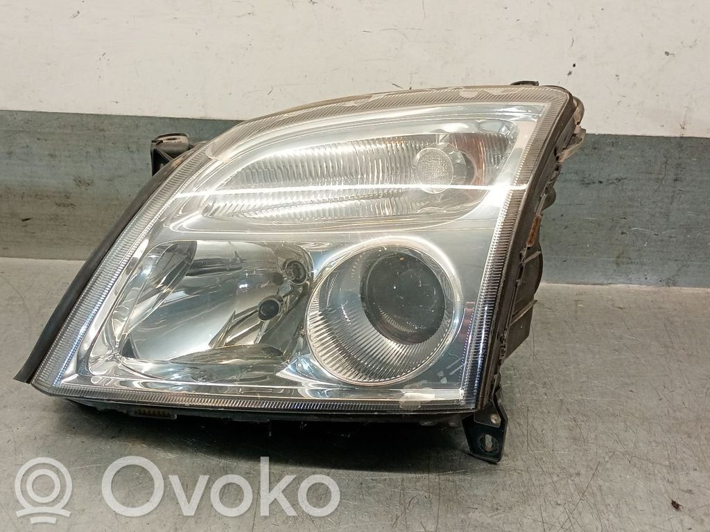 Opel Vectra C Lampa przednia 