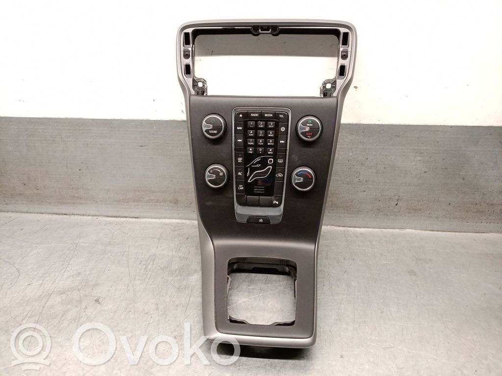 Volvo V40 Panel klimatyzacji 
