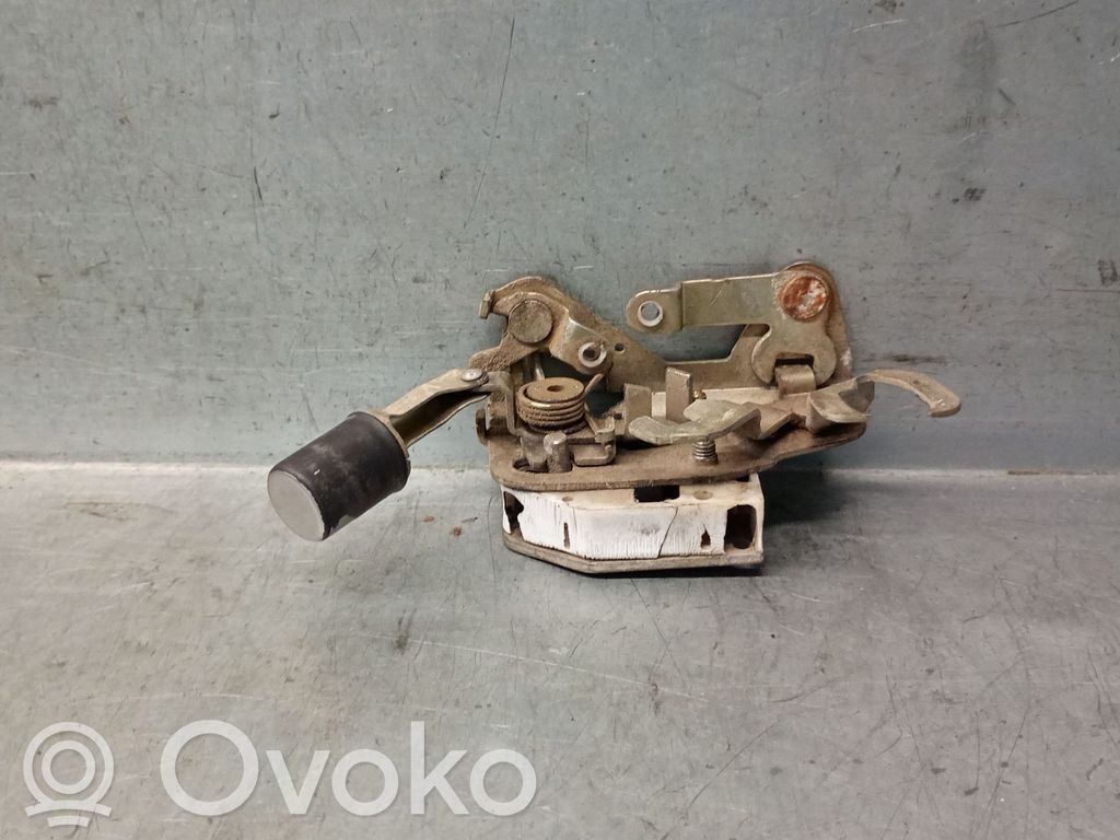 Renault Trafic I Zamek drzwi przednich 