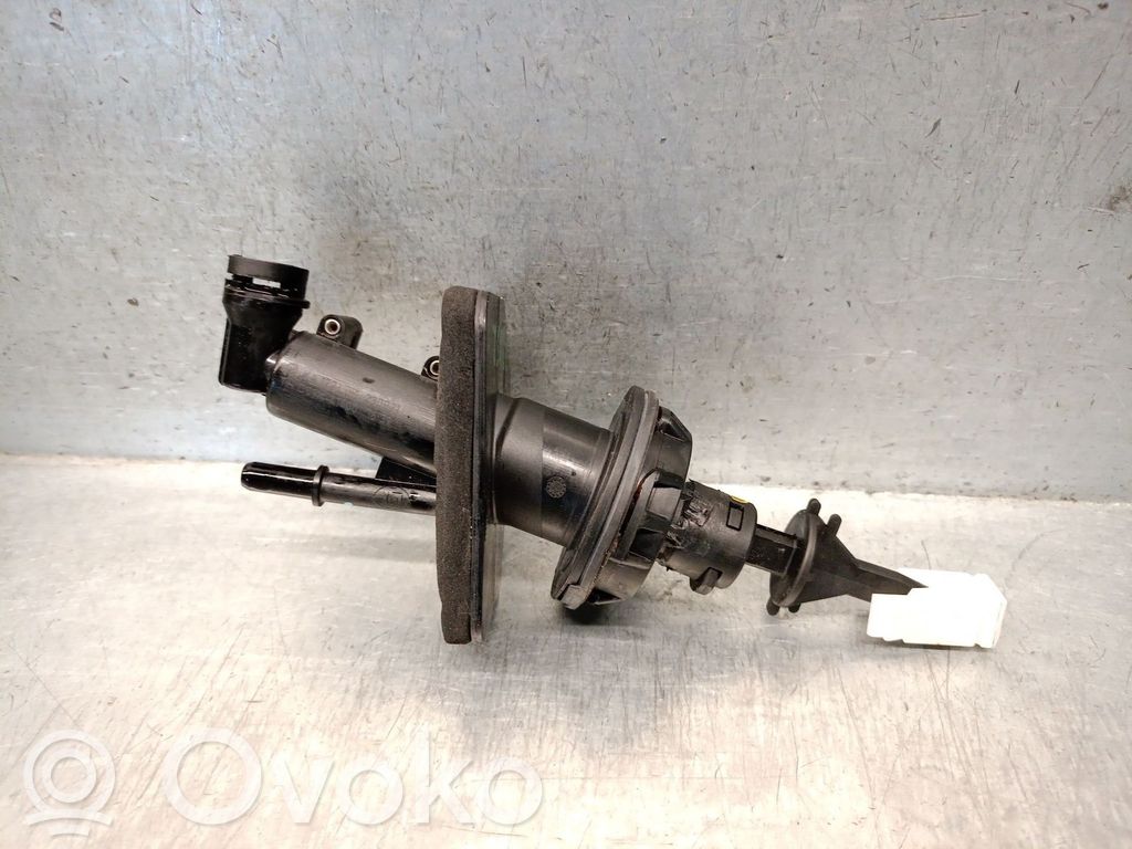 Mazda 3 Pedal de embrague
