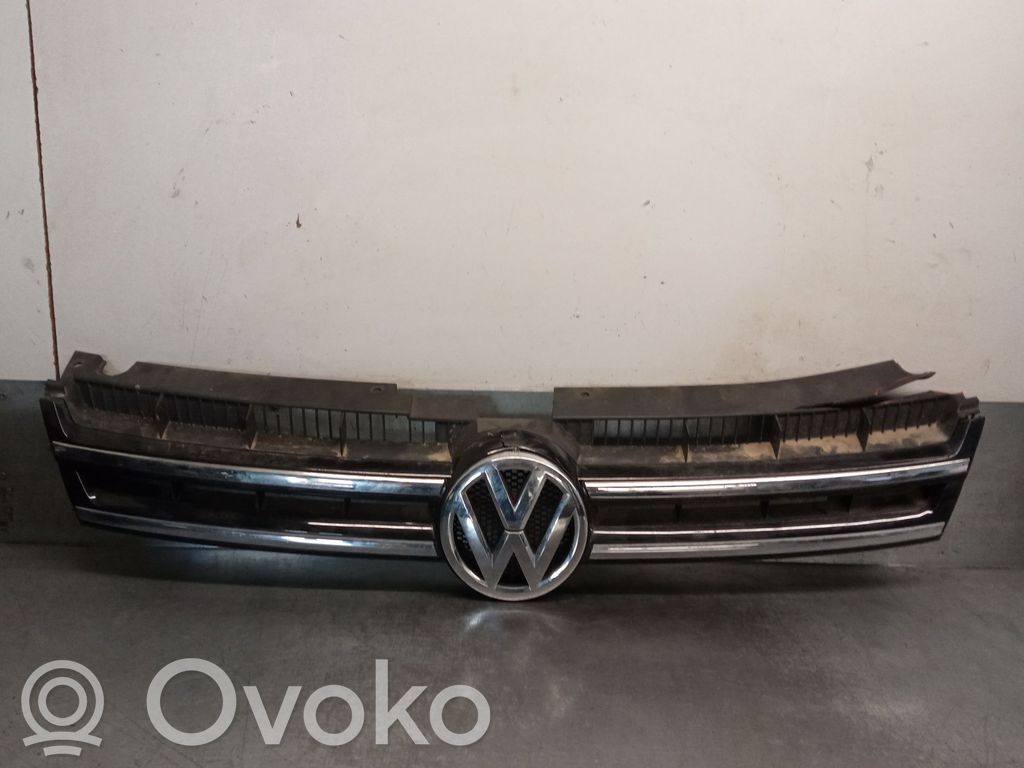 Volkswagen Touareg II Atrapa chłodnicy / Grill
