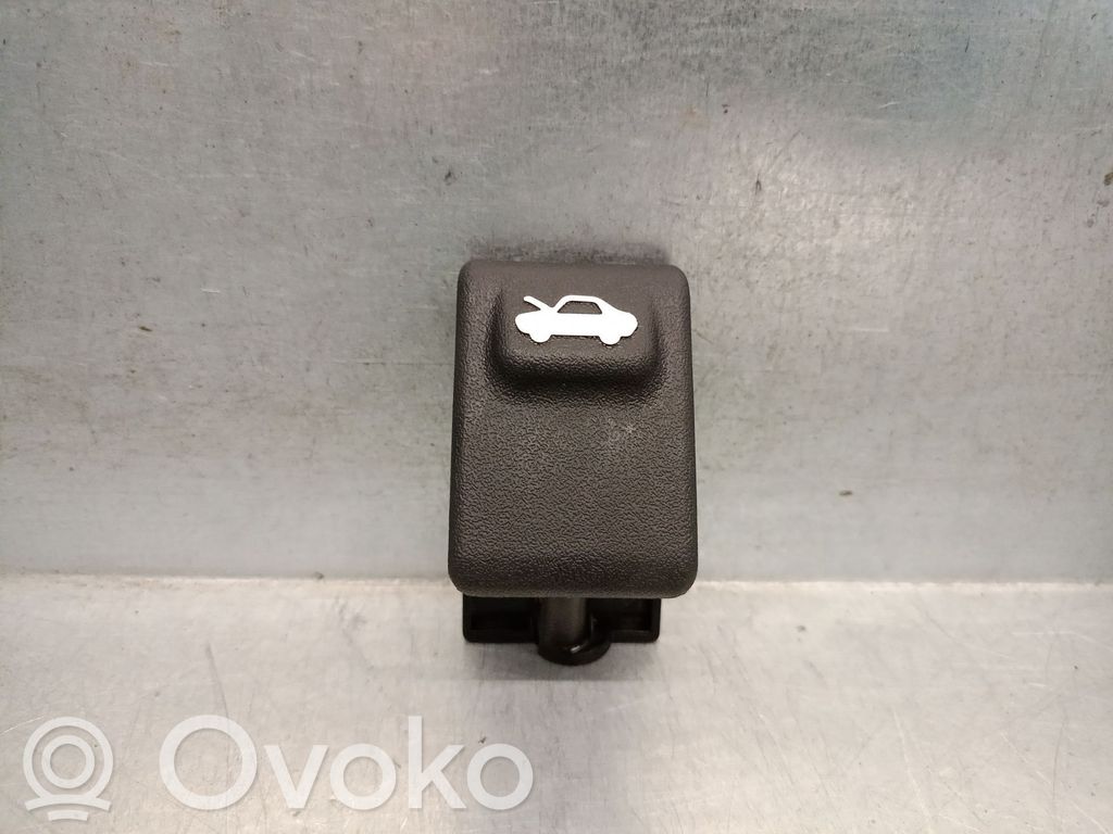 KIA Stonic Zaczep bagażnika 
