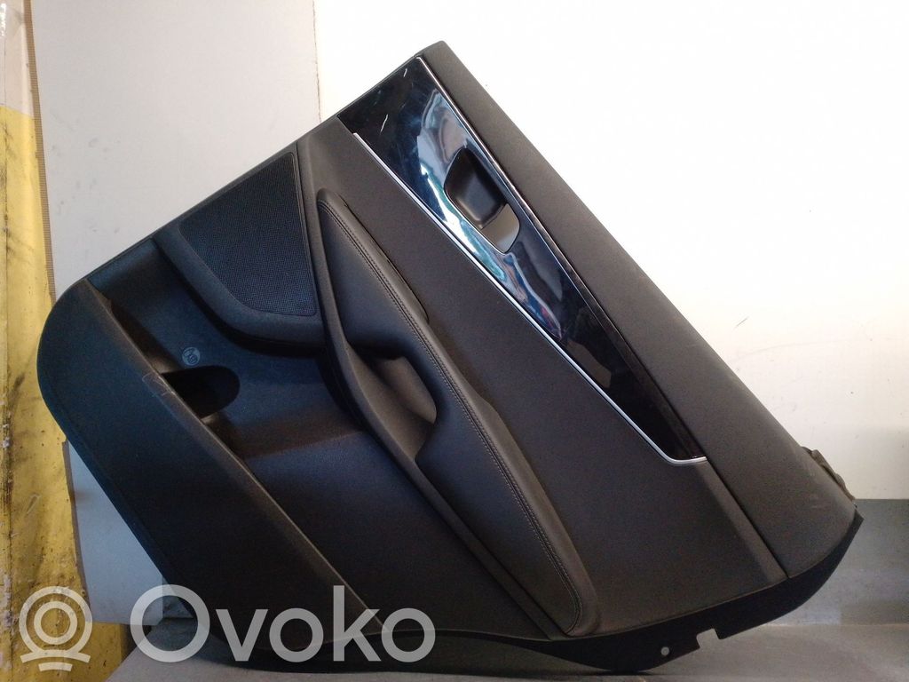 KIA Sorento Takaoven verhoilu 