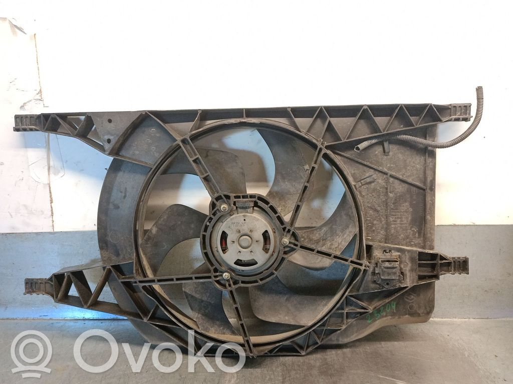 Renault Laguna II Elektrinis radiatorių ventiliatorius 