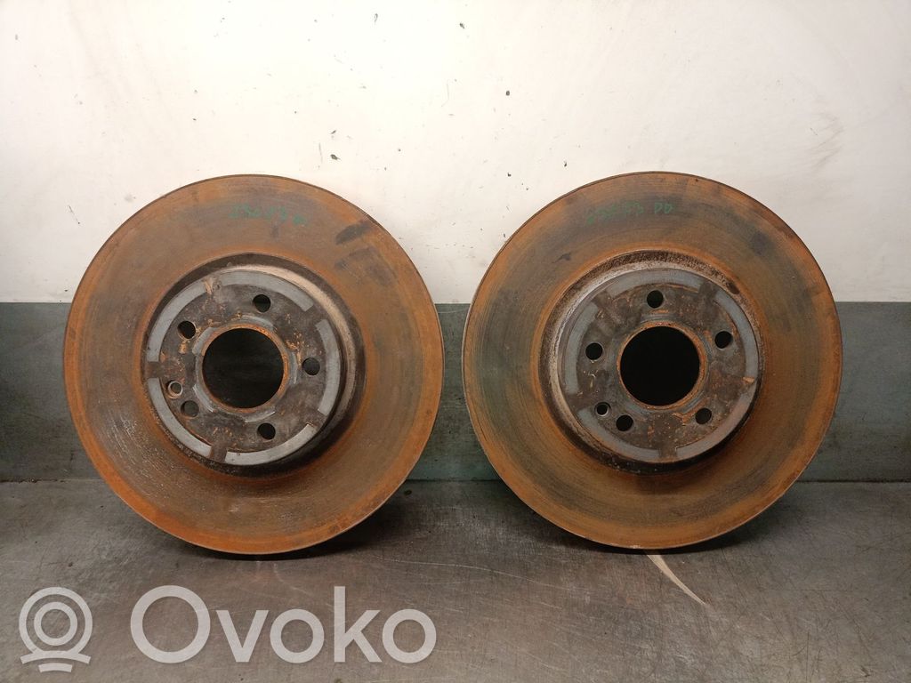Mercedes-Benz Vito Viano W447 Disque de frein avant 