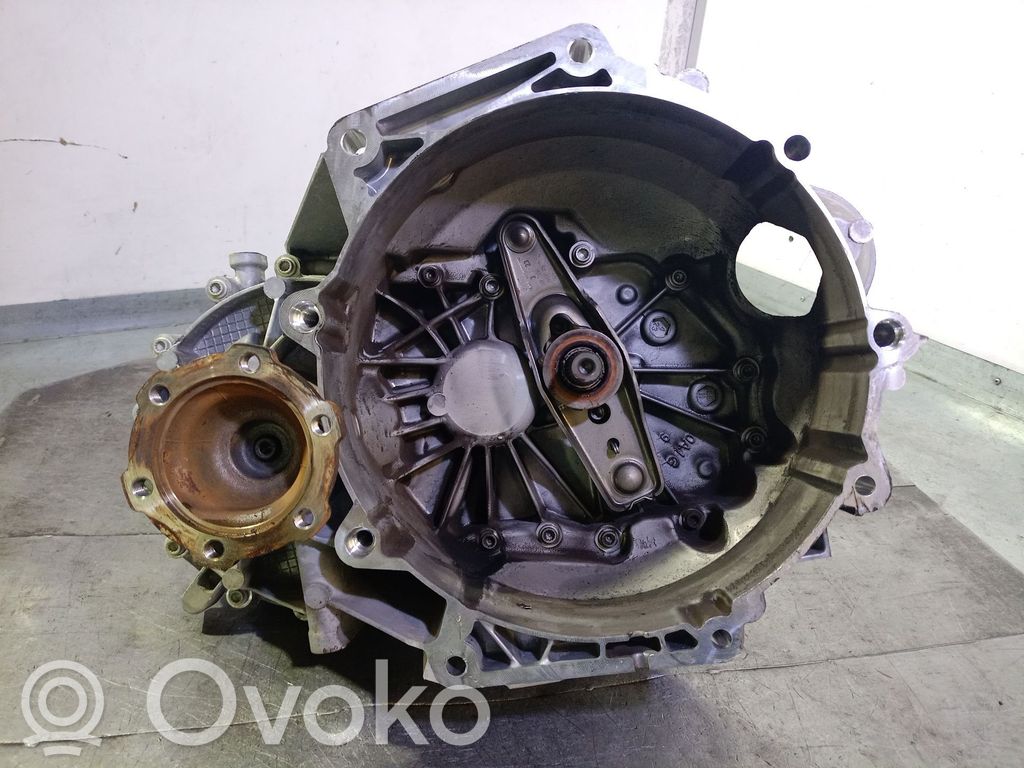 Volkswagen Taigo Manual 5 speed gearbox