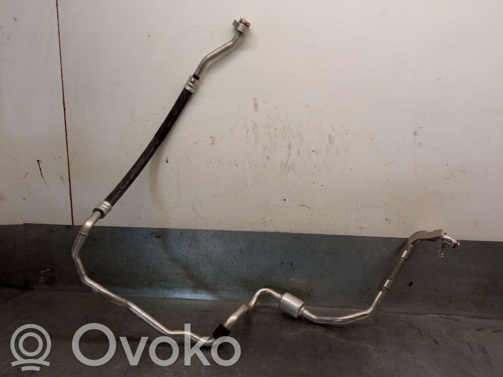 Volkswagen Taigo Ilmastointilaitteen putki (A/C) 