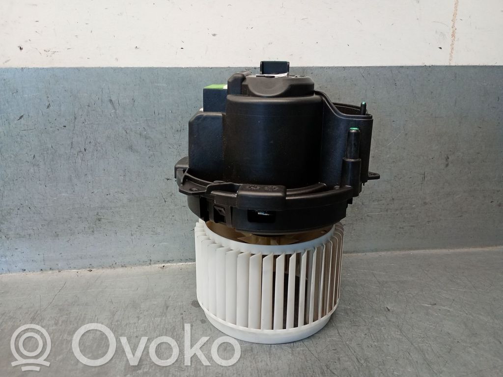 Dacia Sandero III Mazā radiatora ventilators 
