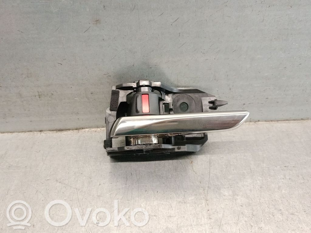 Mazda 3 Takaoven sisäkahva 