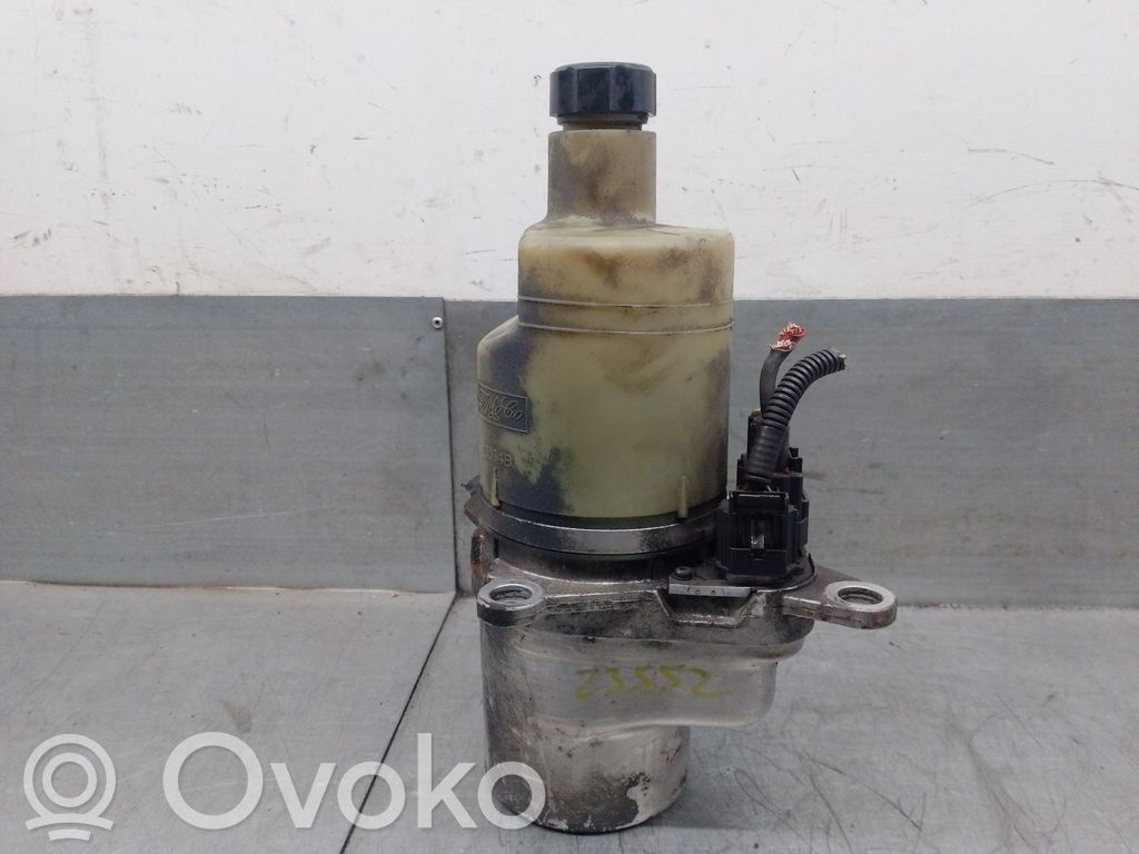 Volvo V50 Bomba de dirección hidráulica 