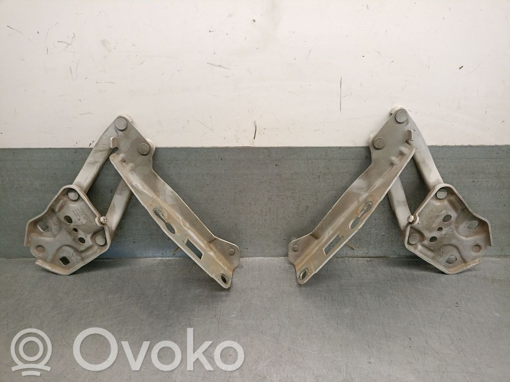 Volvo XC40 Konepellin saranat 