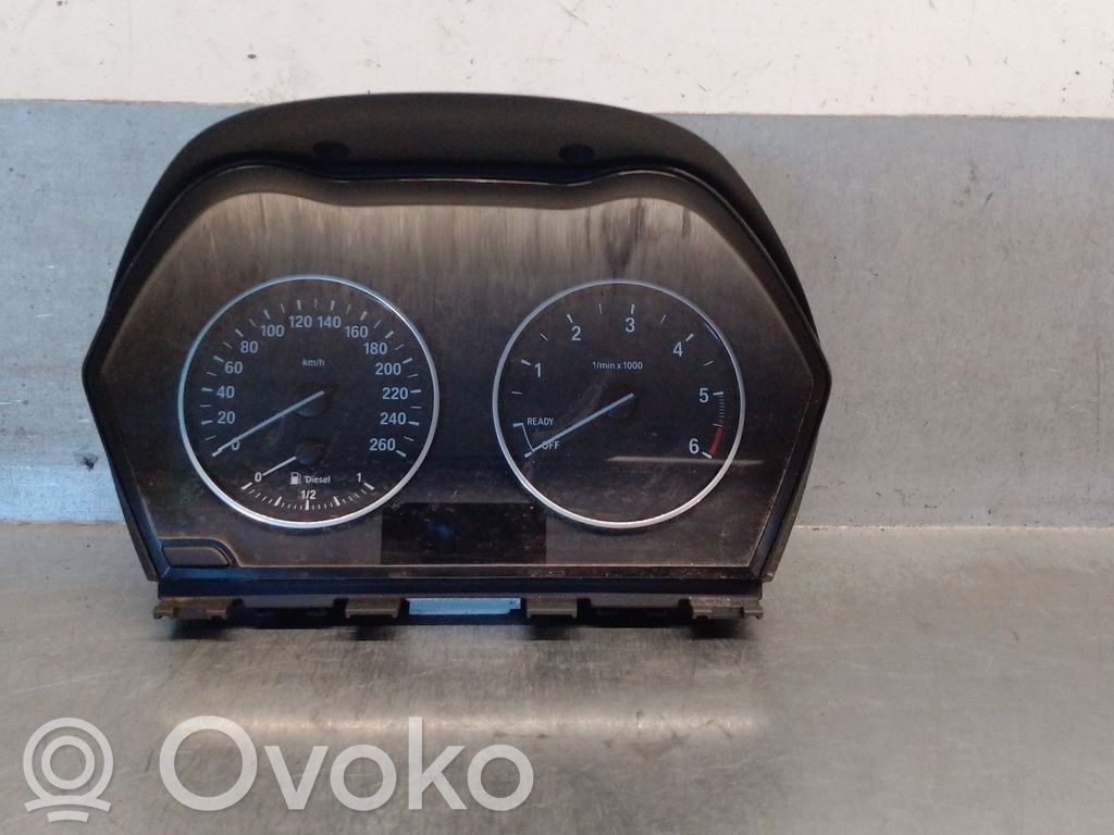 BMW 1 F20 F21 Nopeusmittari (mittaristo) 