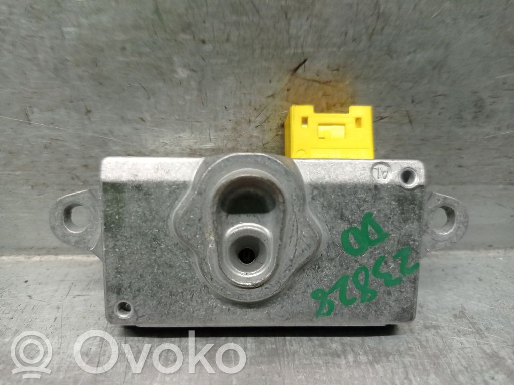 BMW 7 E65 E66 Oro pagalvių valdymo blokas 